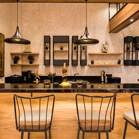 4 Bdr Ultra Luxury With Cinema Victoria