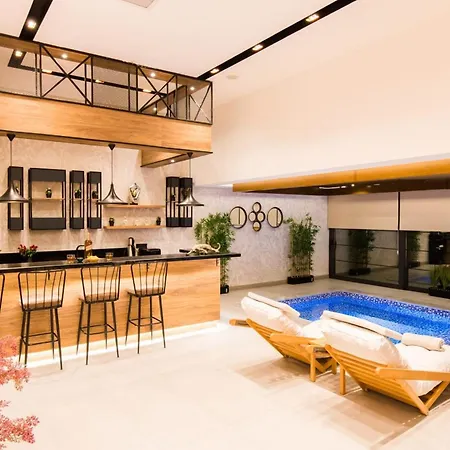 Villa 4 Bdr Ultra Luxury With Cinema Victoria